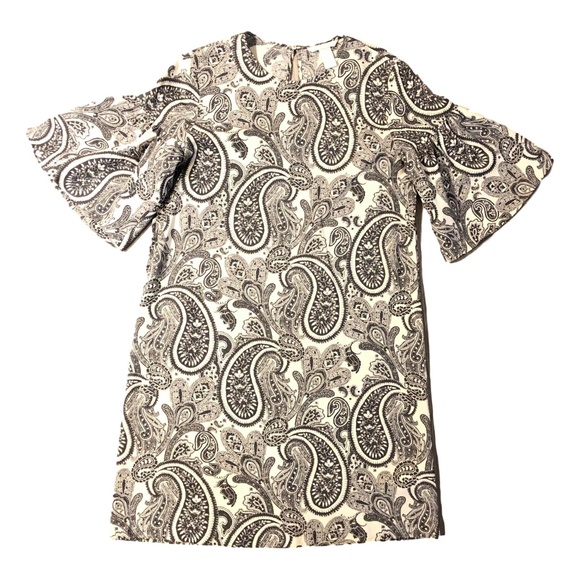 H&M Dresses & Skirts - H&M Short Sleeve Paisley Dress